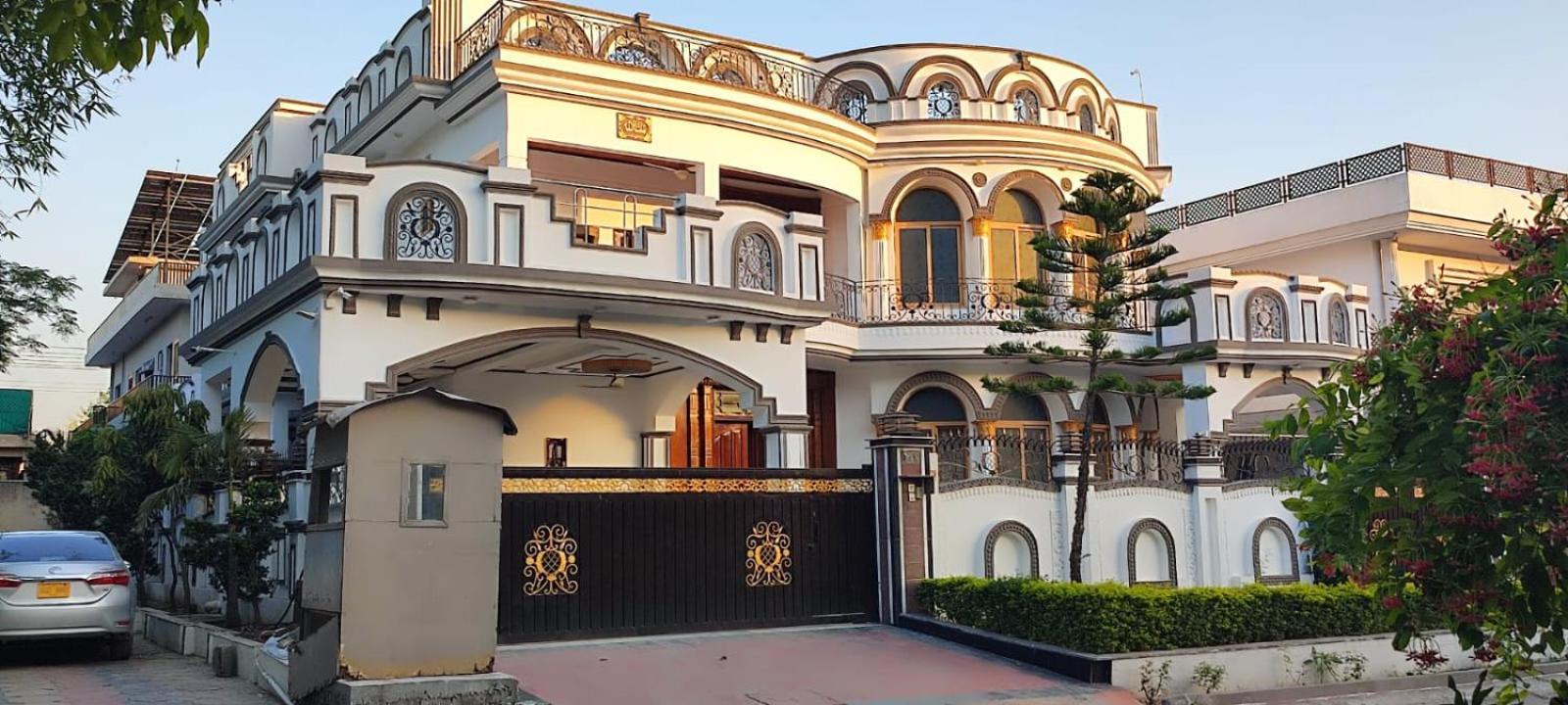 Butt Lodges 2 Islamabad Esterno foto